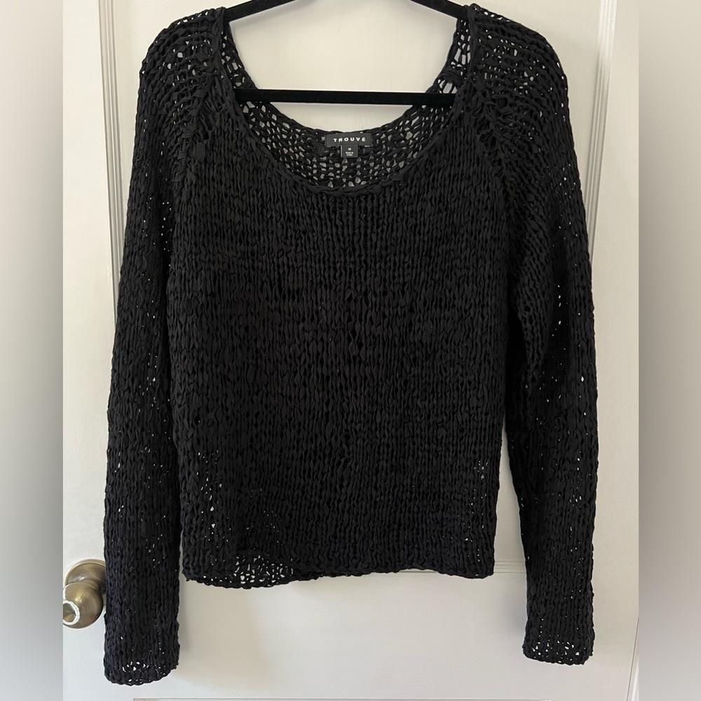 💥PARTY PRICE⬇️Cute black sweater!